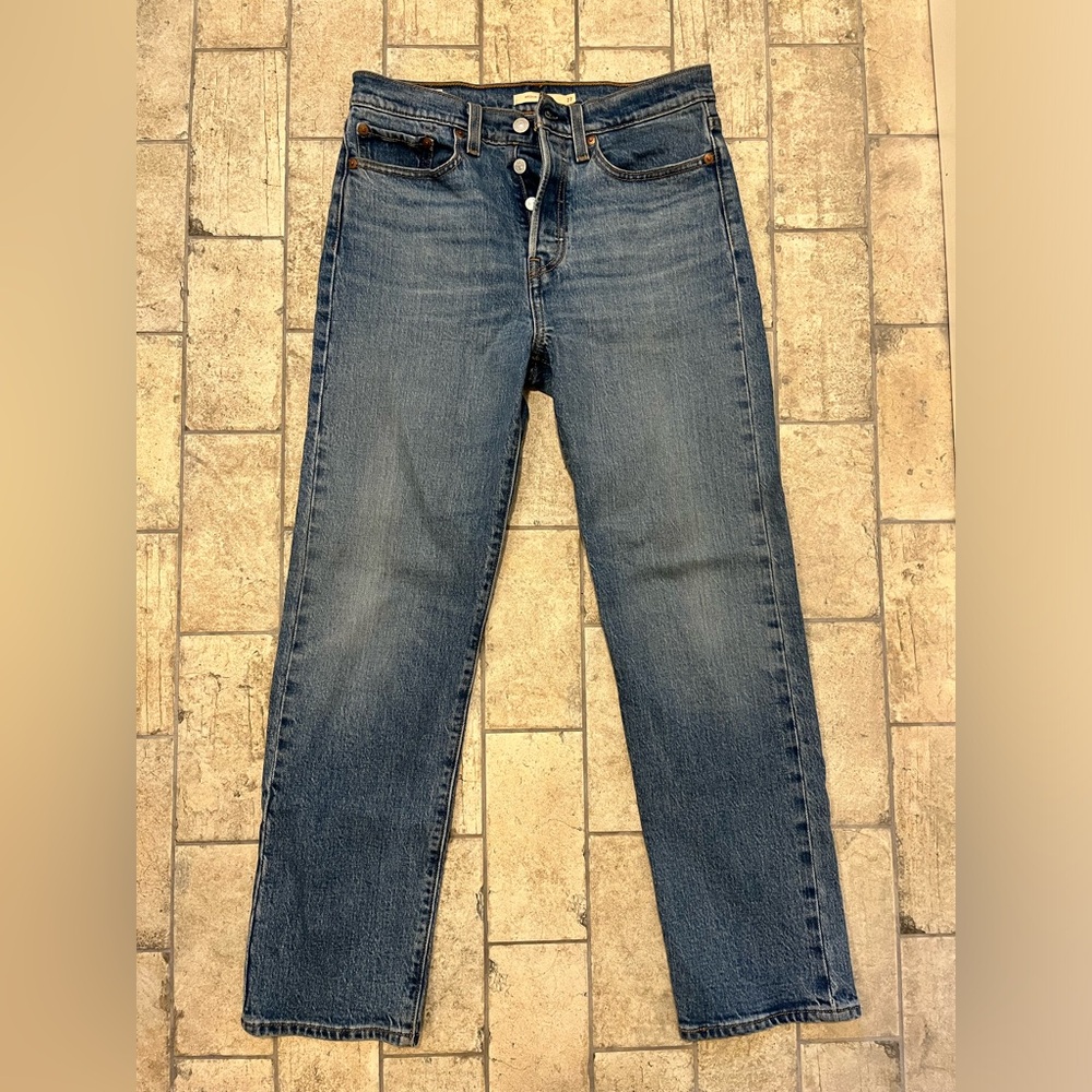 Levi’s Premium Wedgie Straight jeans size 27